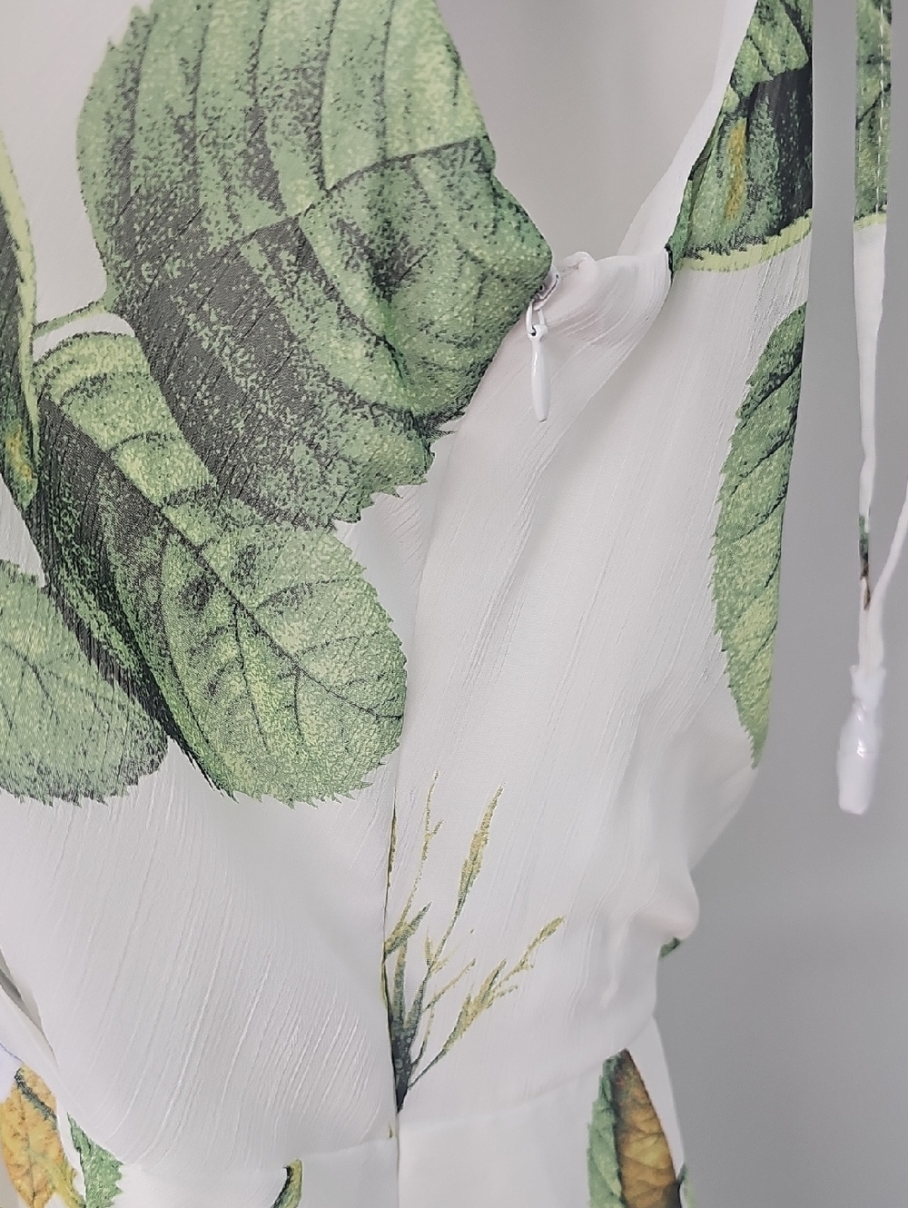 WHBM Elegant White Floral Flowy Rusched Asymmetric Sleeveless Midi Sz:12 - Picture 12 of 16